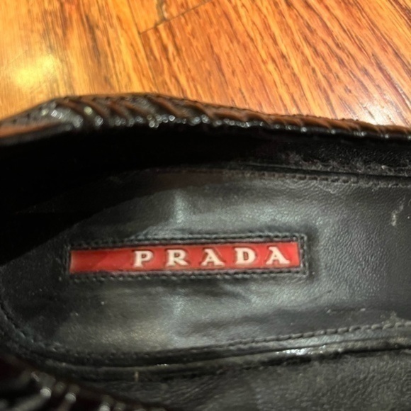 Prada Patent Leather High Heel Pumps Black Womens Size 7 - Picture 3 of 5